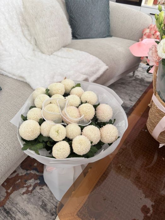 Букеты разные, срочно продам