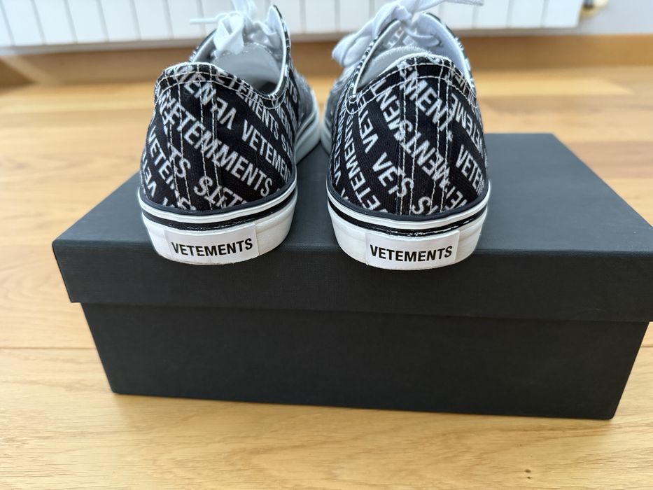 Обувки Vetements