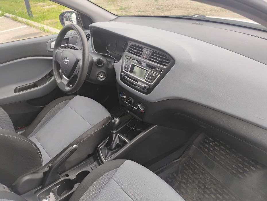 Hyundai i20 benzină 2017