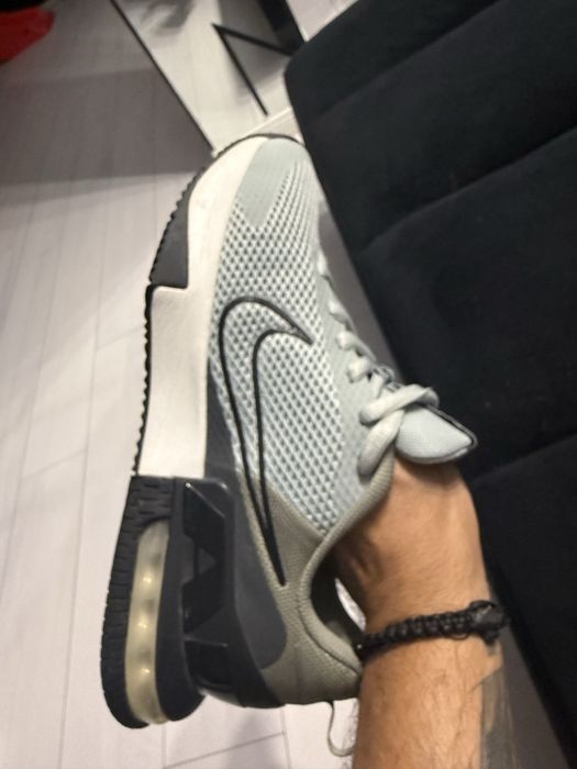 Nike AIR MAX 42,5