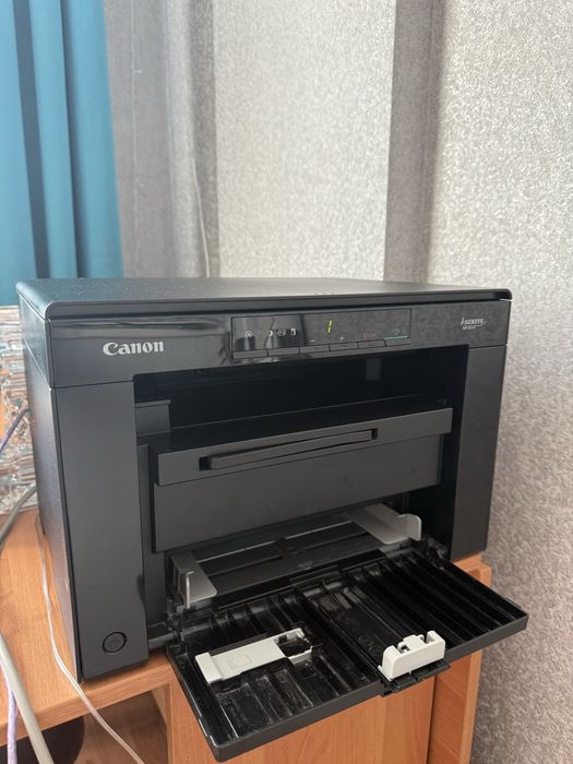 Черно-белый принтер Canon MF3010