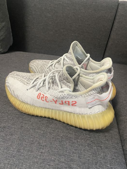 Vand yeezy uri originale