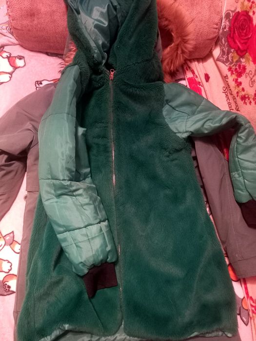 Продам парку. Классную,теплую.