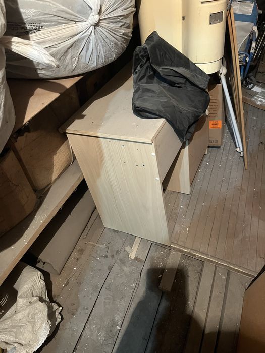 Женский столик с зеркалом