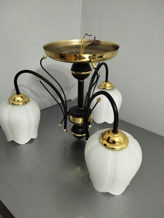 Продам люстру!!!