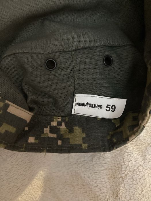 Военный ремень и кепка