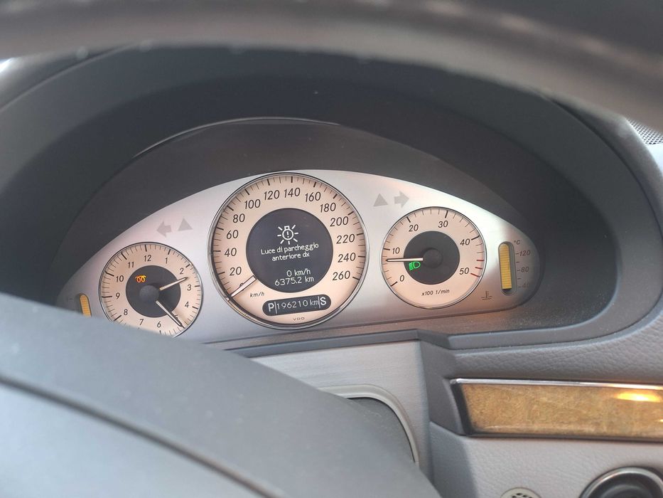 Mercedes benz E280 cdi