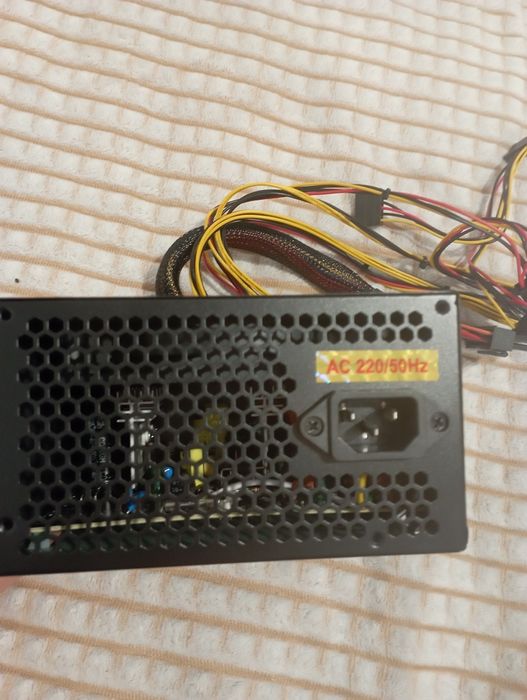 продаю НОВЫЙ БП 400вт