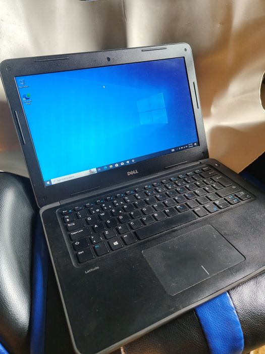 Schimb/Vând Laptop Dell i5, 8gb RAM, 128ssd