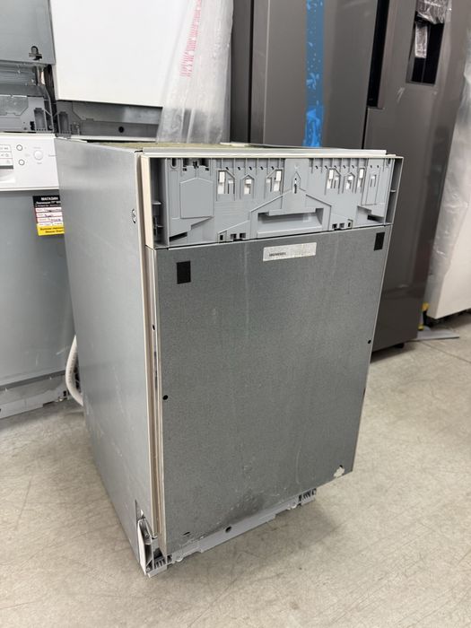 Съдомиялна  за пълно вграждане Siemens 45см