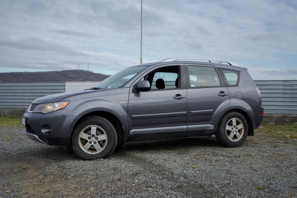 Mitsubishi Outlander II 2008 2.0 4x4