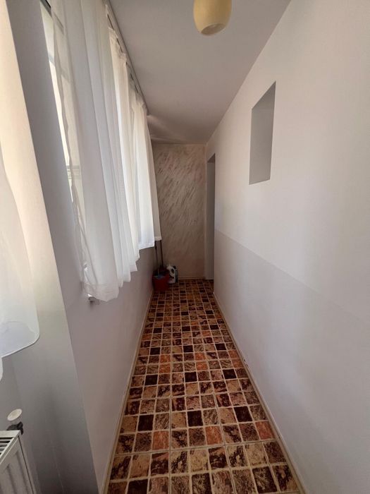 Apartament de vânzare 38 mp parter str Oituz Suceava bloc p4 2 camere microapartament