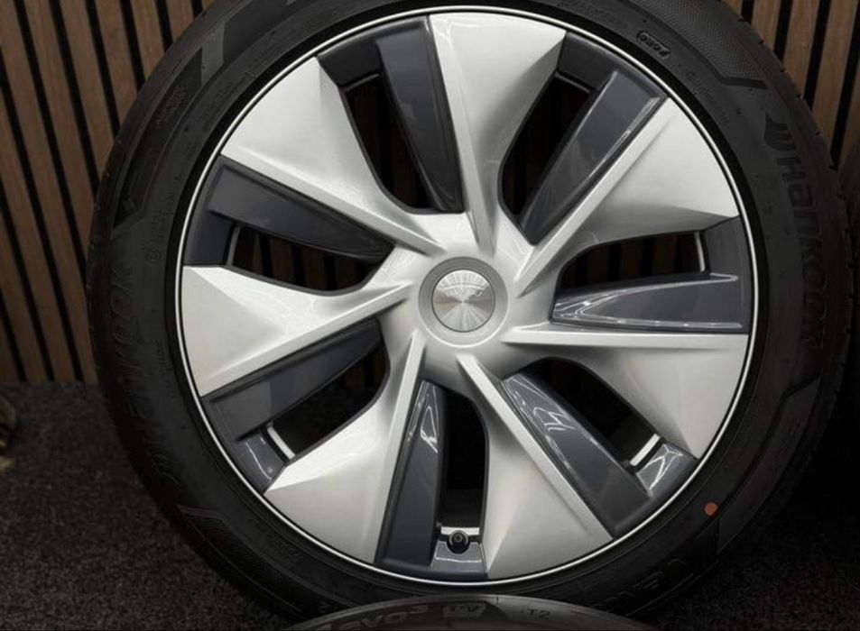 Tesla model Y джанти 19 цола