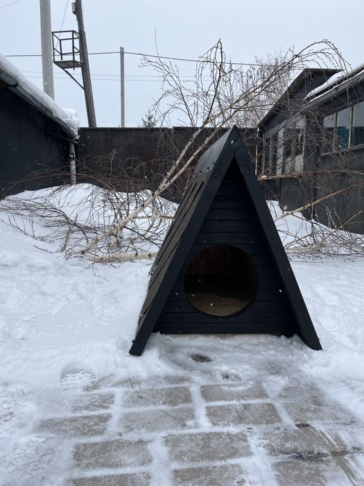 A-frame будка для собаки.