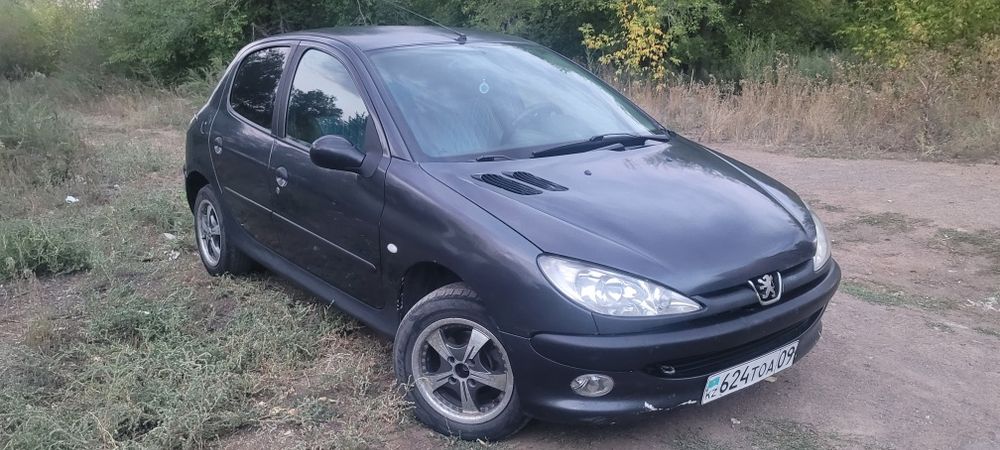 Продаётся автомобиль Peugeot 206