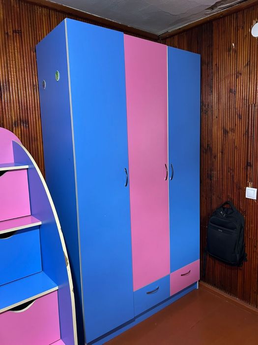 Продам гарнитур.