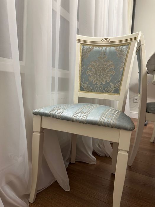 Продам стол обеденый раздвижной