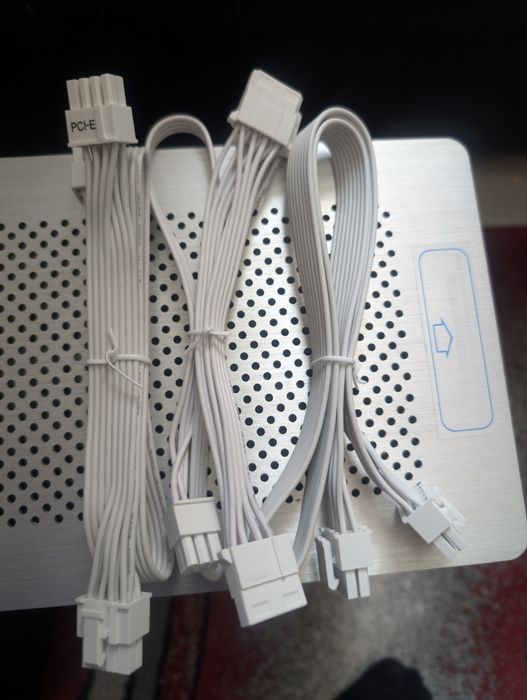 Okazie ‼️ Cabluri Modulare Albe - pcie CPU ide!