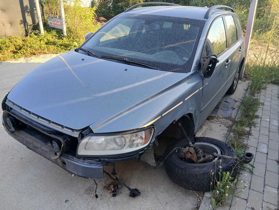 Volvo V50 1.8 benzina 2008 Avariat