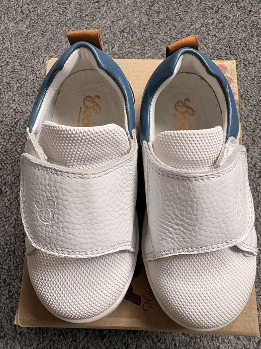 Детски кожени обувки