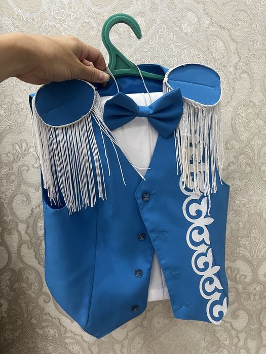 Продам костюм для мальчика