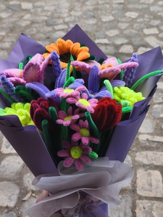 Buchet Floral din sarma plusata