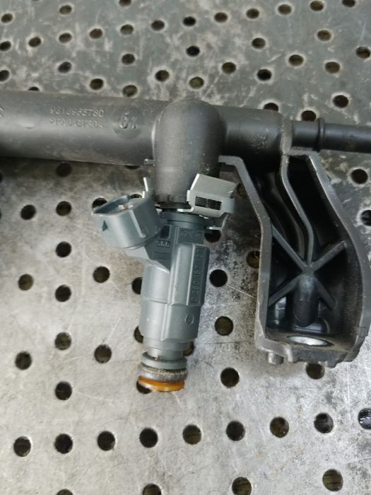 rampa cu injectoare 1.2 b hm05 peugeot 208 citroen c3 3  9816955780 0280157127