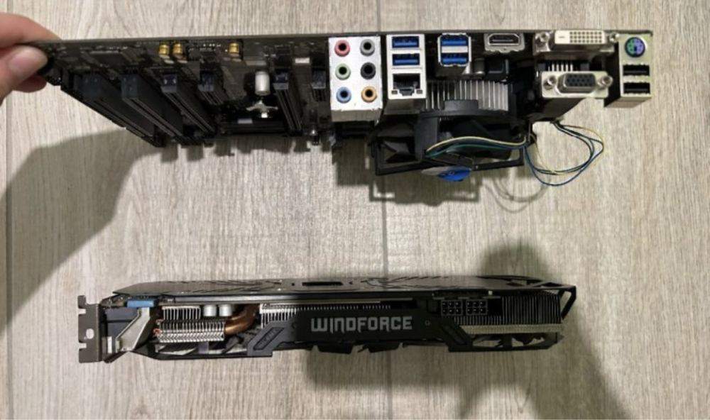 видеокарта и дънна платка GIGABITE WINDFORCE