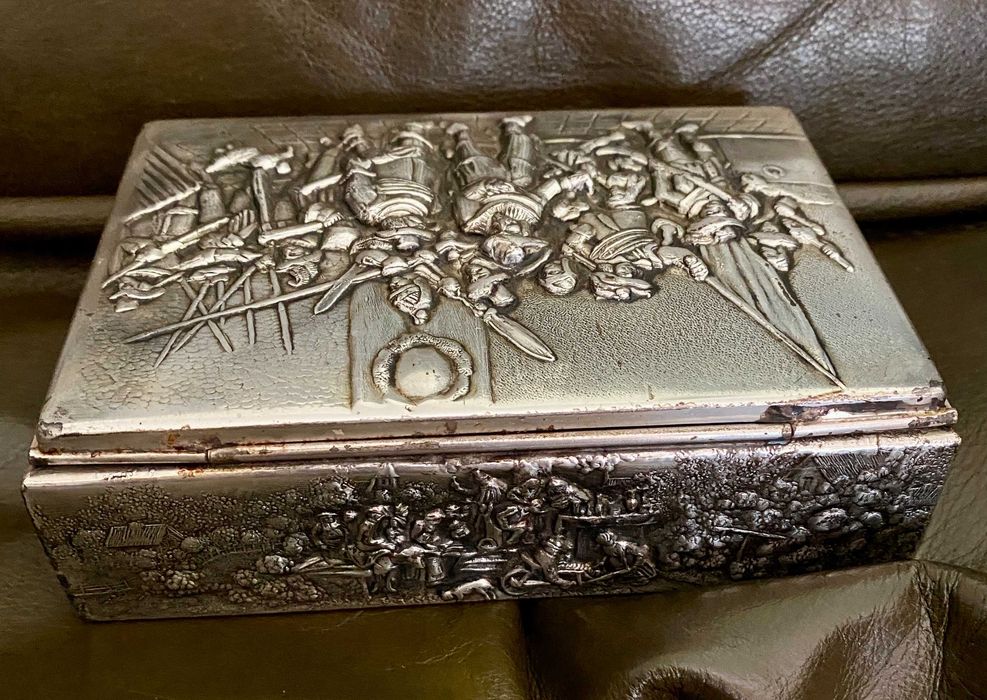 #2002# Кутия за цигари/пури. Винтидж. Посребрена. Холандия.