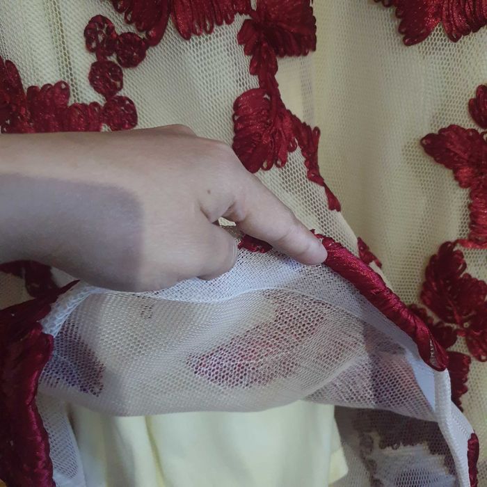 Toy uchun vecherniy koylak