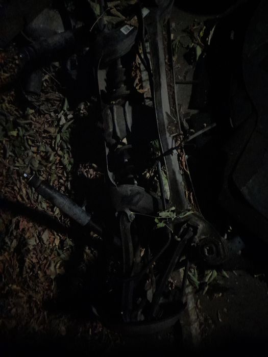 Задняя балка мерседес 190