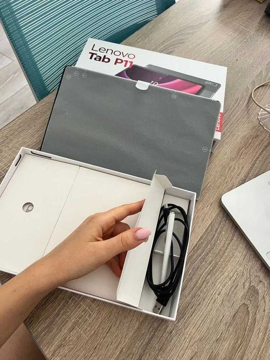 Таблет Lenovo Tab P11 (2nd Gen) 11.5" 2K LCD Octa-Core Processor + Pen 2