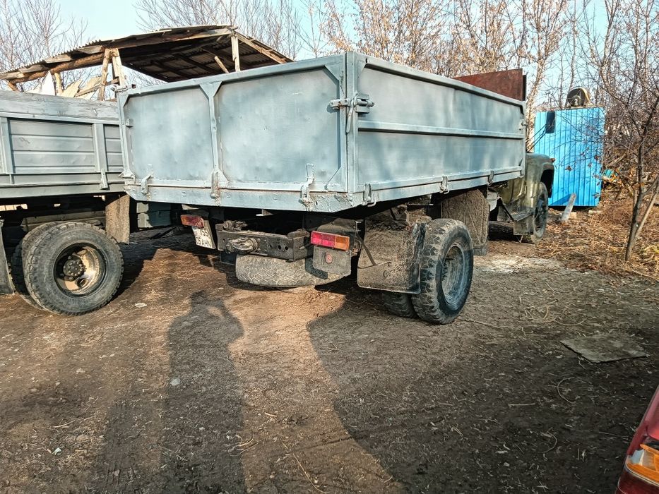 Продам ЗИЛ 130 зерновоз боковал