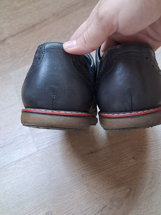 Pantofi din piele naturala