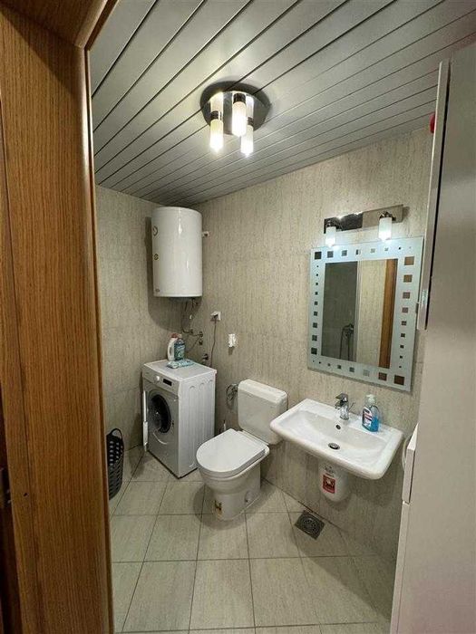 Дава се под наем Тристаен апартамент в Пловдив, Център - 88 кв.м за 453.9 € - Снимка #8