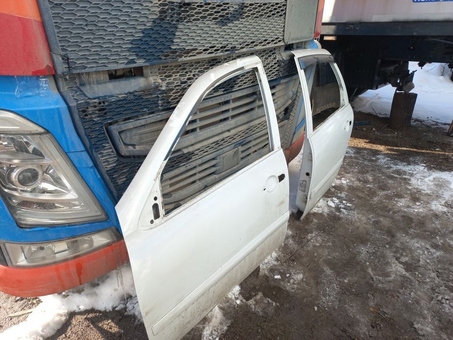 Продам двери Лада гранта