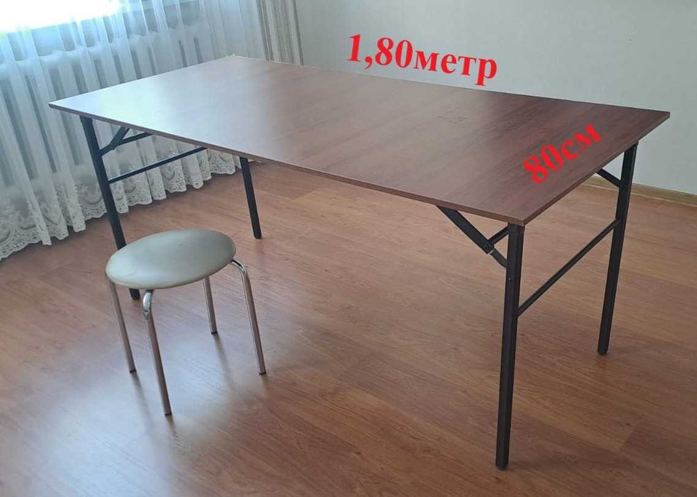 Стол, табуретки, полка для обуви,