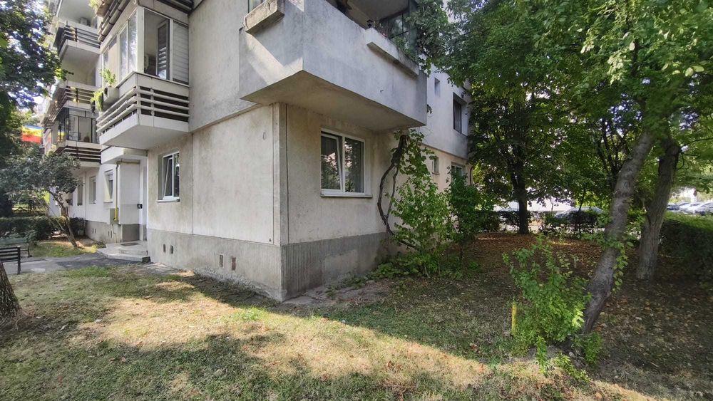 3 camere **80 mp – Ideal pentru 3 studente | Zonă foarte bună | Lângă școală și transport**- UNIRII