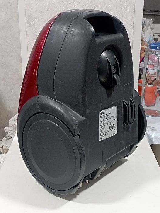 Пылесос LG VC38384