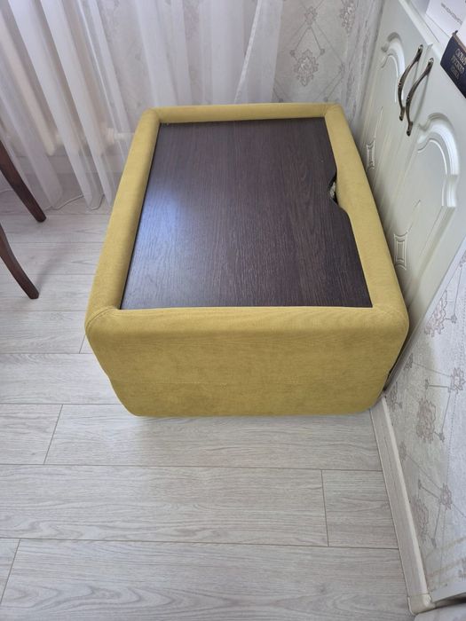 Продам диван с тумбой
