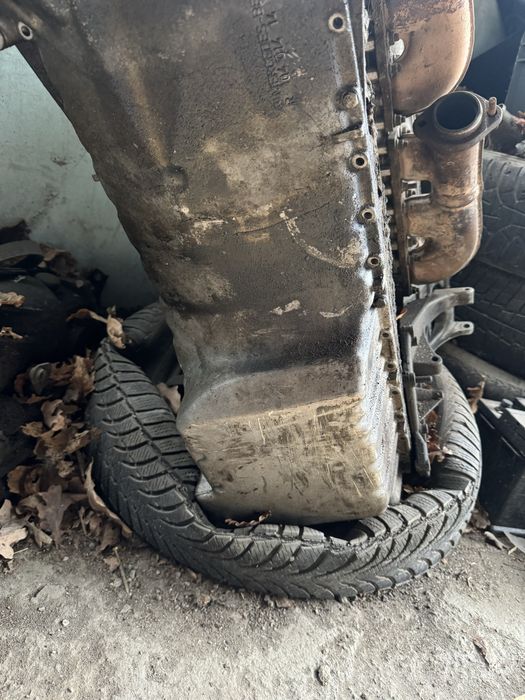 Продам 104 матор на мерседес 2.8