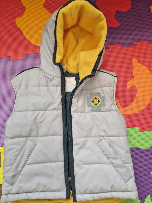 Яке Бенетон (3-4 г) & елече подарък