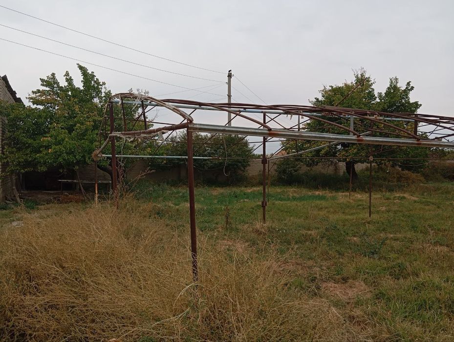 Yer uchastkasi sotiladi sotigʻi  10mln