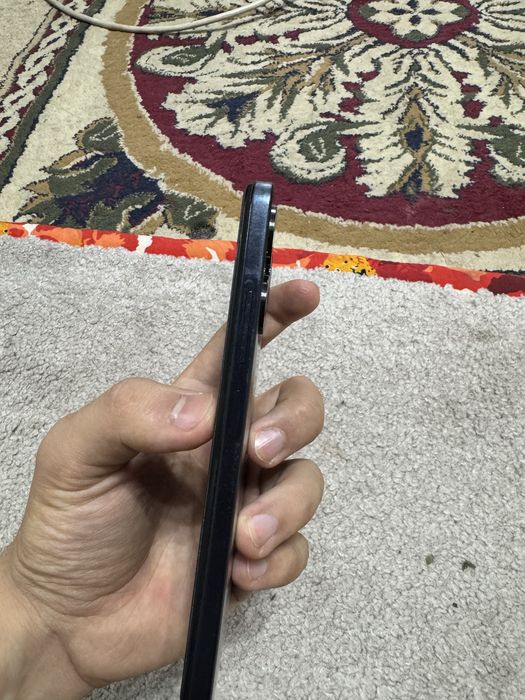 Itel A70 6/128 gb holati ideal chihol qoʻshib beriladi