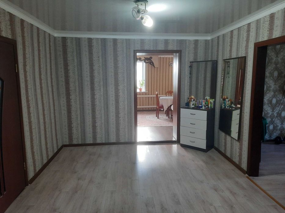 продам квартиру .