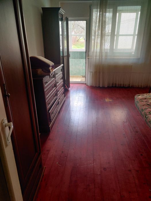 Apartament cu trei camere