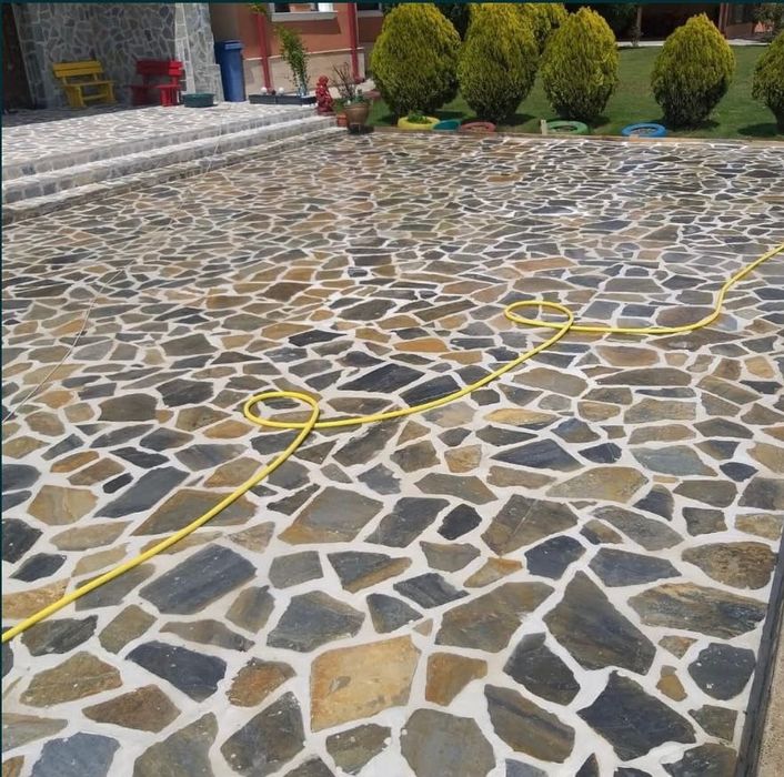 Vând și montez piatră