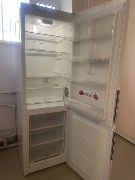 Ariston-2метра.А+2021г.NO FROST