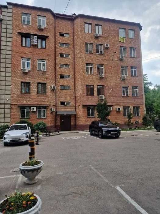 3-комн. 110 м², Яккасарай, рынок Аския, ул. Шруставелли`