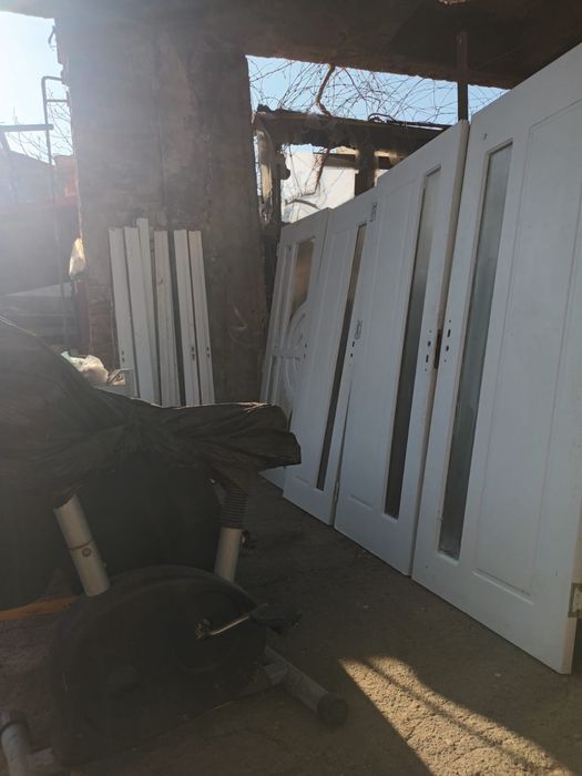 Usi de apartament folosite